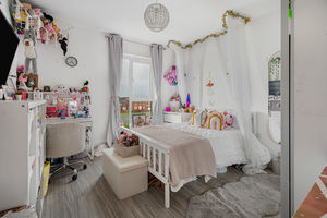 Photo 25- click for photo gallery